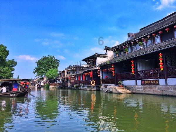 滚动的圆球无敌版
